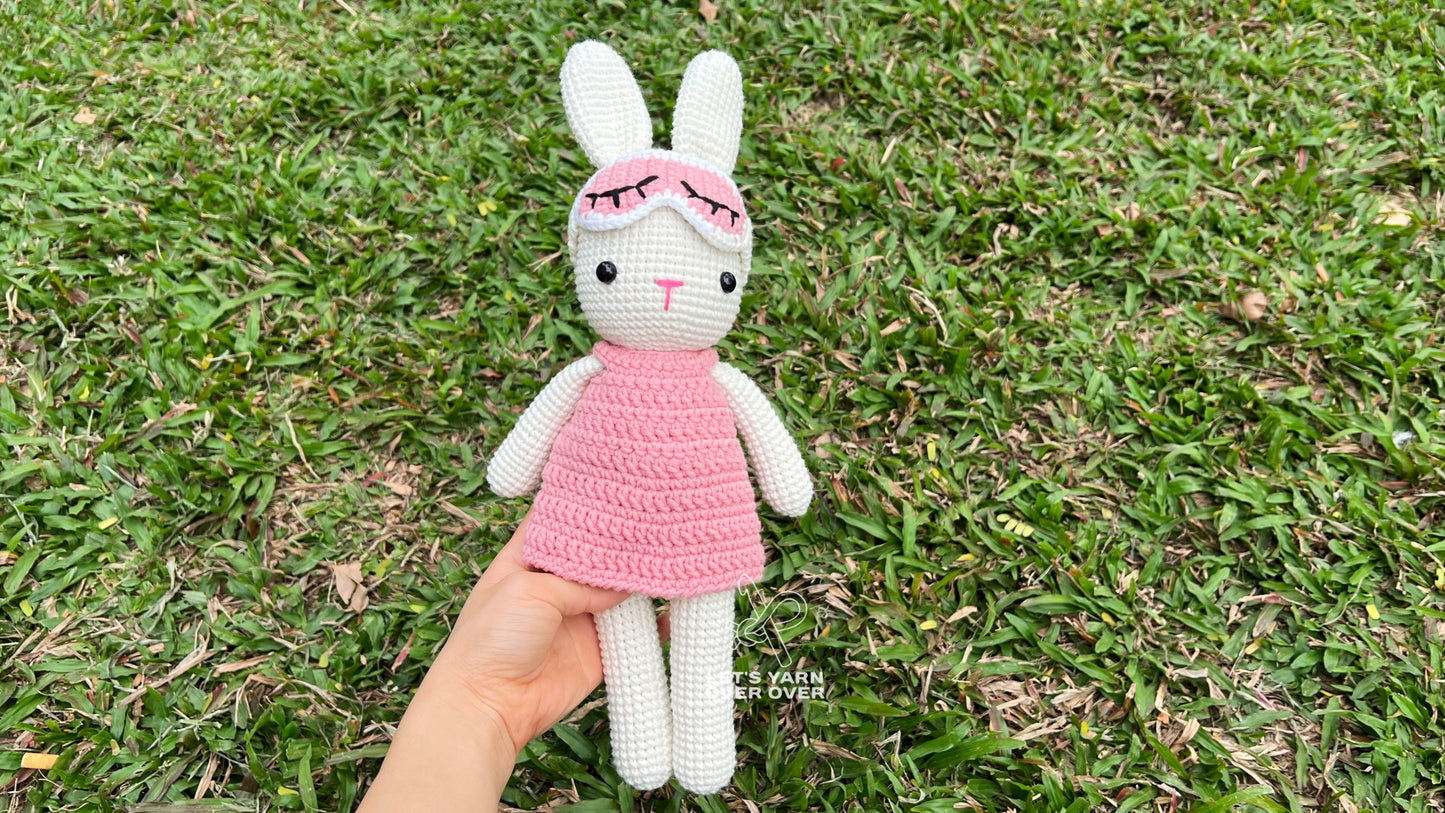 Phoebe Bunny and free outfits